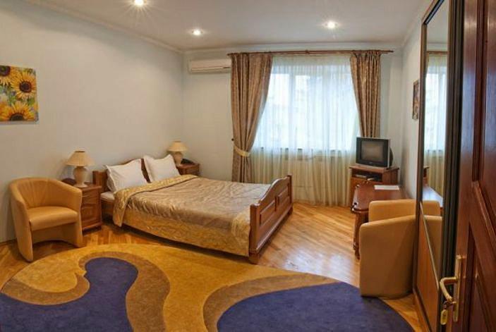 Okolytsya Motel Rivne Exterior foto